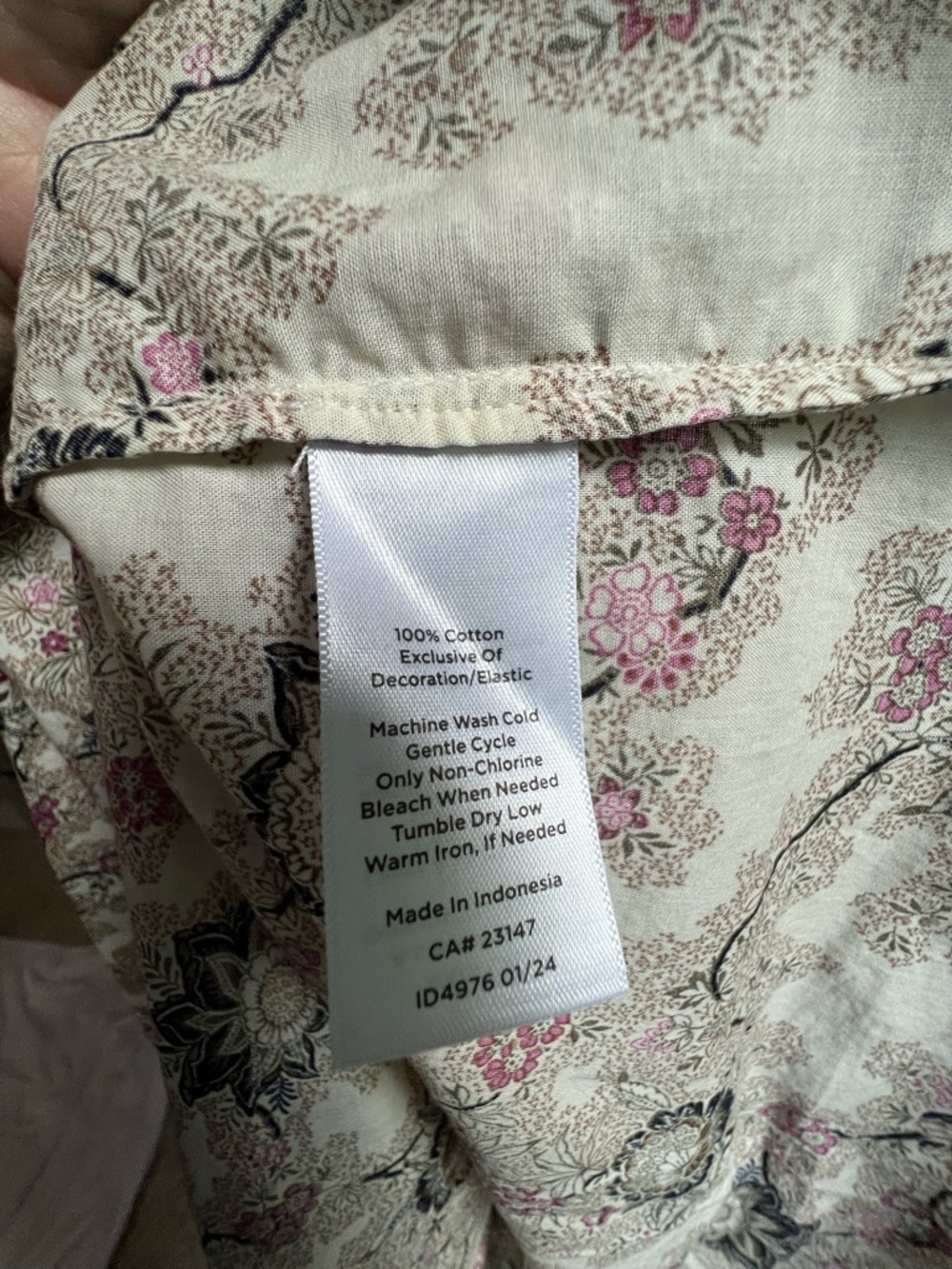 Talbots Printed Tunic Blouse in Cream and Pink - Picture 8 of 10